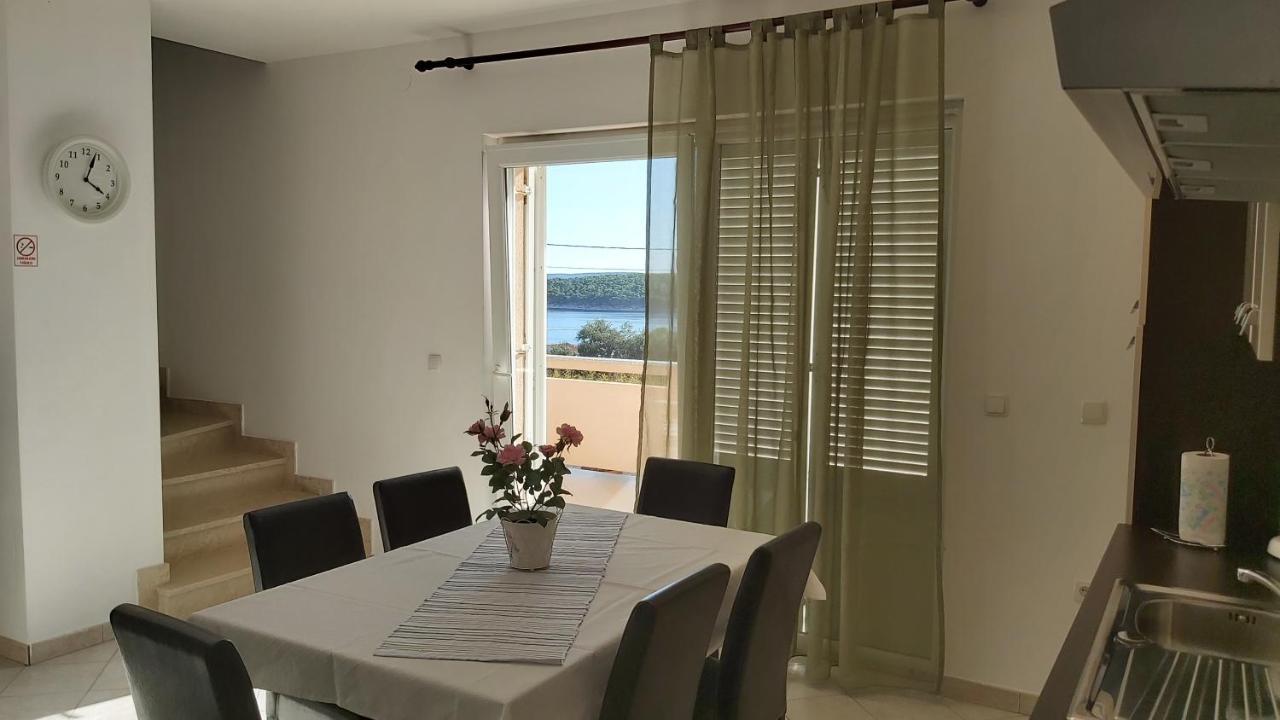 Apartman Barbat-Za Cijelu Obitelj Barbat na Rabu Esterno foto