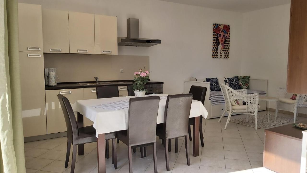 Apartman Barbat-Za Cijelu Obitelj Barbat na Rabu Esterno foto